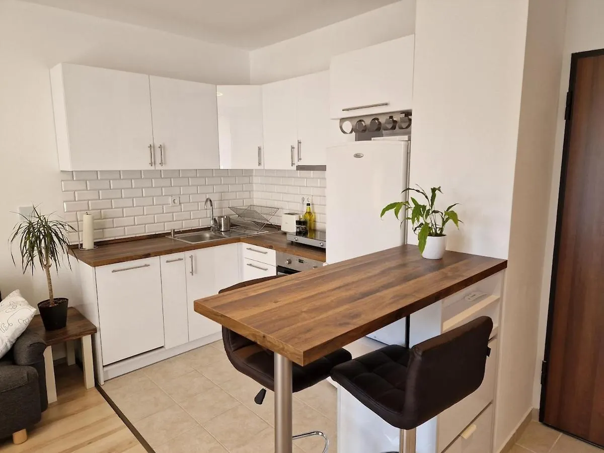 Modern Smart Home Metrodom Park -15Min From Center Budapest 0*,