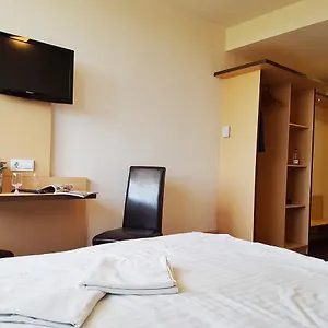 3* Szálloda Pest